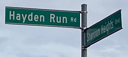 Street signs at the intersection of Hayden Run Rd and Shannon Heights Blvd in Columbus, Ohio